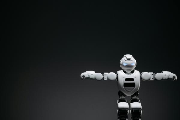 We've Been Training Junior Data Engineers Wrong: AI Just Made It Obvious.